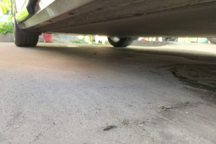 Used Xiaomi Auto YU7 2025 Ultra-Long Range High-Performance All-Wheel-Drive Max Edition Right Side Sill