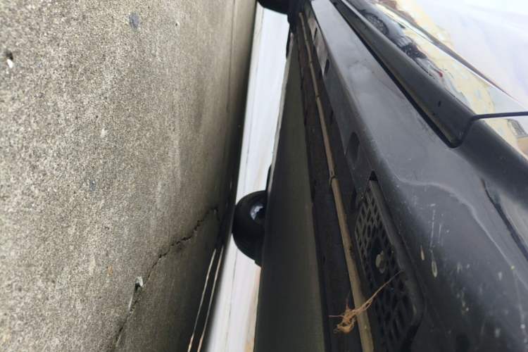 Used Xiaomi Auto YU7 2025 Ultra-Long Range All-Wheel Drive Pro Version Right Side Sill