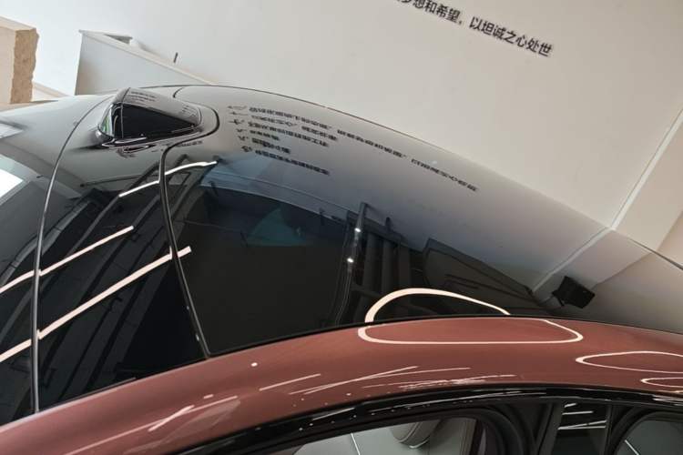 Used Xiaomi Auto YU7 2025 Ultra-Long Range High-Performance All-Wheel-Drive Max Edition Roof