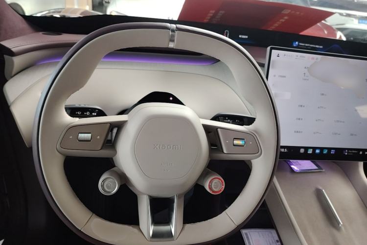 Used Xiaomi Auto YU7 2025 Ultra-Long Range High-Performance All-Wheel-Drive Max Edition Steering Wheel