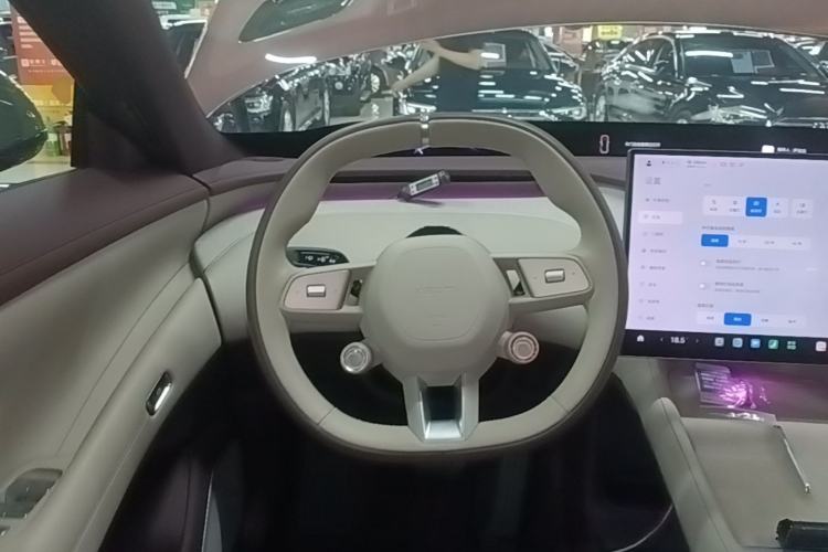 Used Xiaomi Auto YU7 2025 Ultra-Long Range All-Wheel Drive Pro Version Steering Wheel