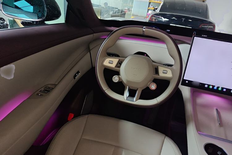Used Xiaomi Auto YU7 2025 Ultra-Long Range High-Performance All-Wheel-Drive Max Edition Steering Wheel