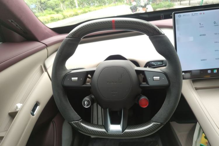 Used Xiaomi Auto YU7 2025 Ultra-Long Range High-Performance All-Wheel-Drive Max Edition Steering Wheel