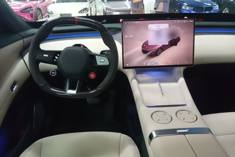 Used Xiaomi Auto YU7 2025 Ultra-Long Range High-Performance All-Wheel-Drive Max Edition Steering Wheel