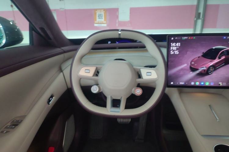 Used Xiaomi Auto YU7 2025 Ultra-Long Range High-Performance All-Wheel-Drive Max Edition Steering Wheel