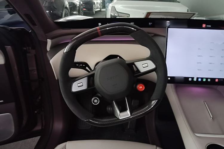 Used Xiaomi Auto YU7 2025 Ultra-Long Range High-Performance All-Wheel-Drive Max Edition Steering Wheel