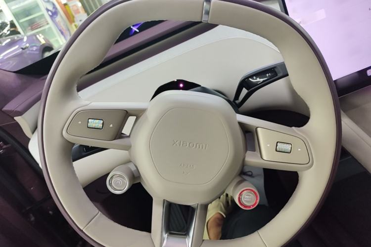Used Xiaomi Auto YU7 2025 Ultra-Long Range High-Performance All-Wheel-Drive Max Edition Steering Wheel