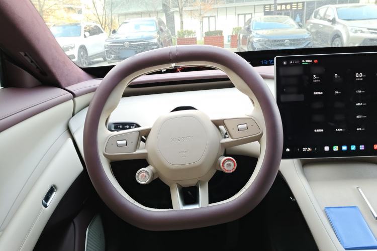 Used Xiaomi Auto YU7 2025 Ultra-Long Range High-Performance All-Wheel-Drive Max Edition Steering Wheel