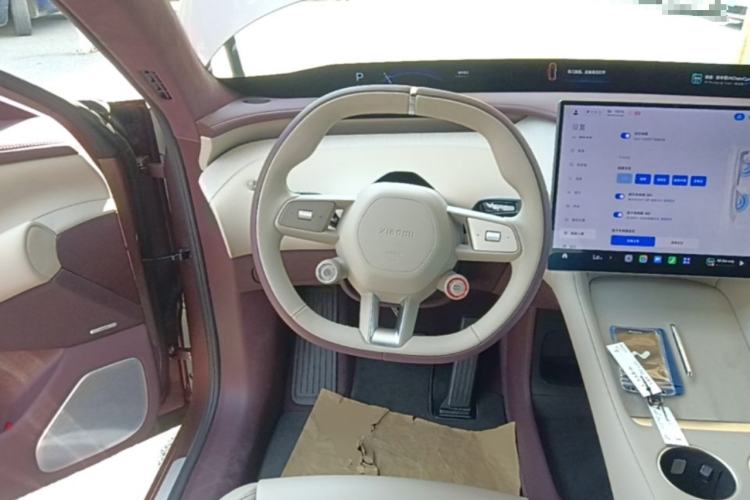 Used Xiaomi Auto YU7 2025 Ultra-Long Range High-Performance All-Wheel-Drive Max Edition Steering Wheel