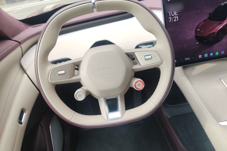 Used Xiaomi Auto YU7 2025 Ultra-Long Range High-Performance All-Wheel-Drive Max Edition Steering Wheel