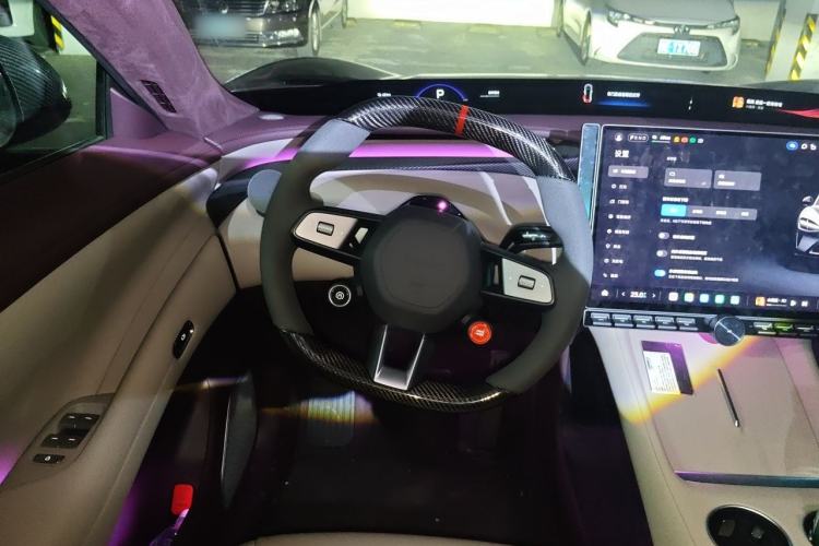 Used Xiaomi Auto YU7 2025 Ultra-Long Range High-Performance All-Wheel-Drive Max Edition Steering Wheel