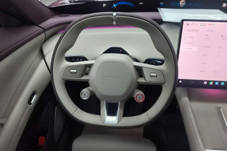 Used Xiaomi Auto YU7 2025 Ultra-Long Range Rear-Wheel Drive Version Steering Wheel