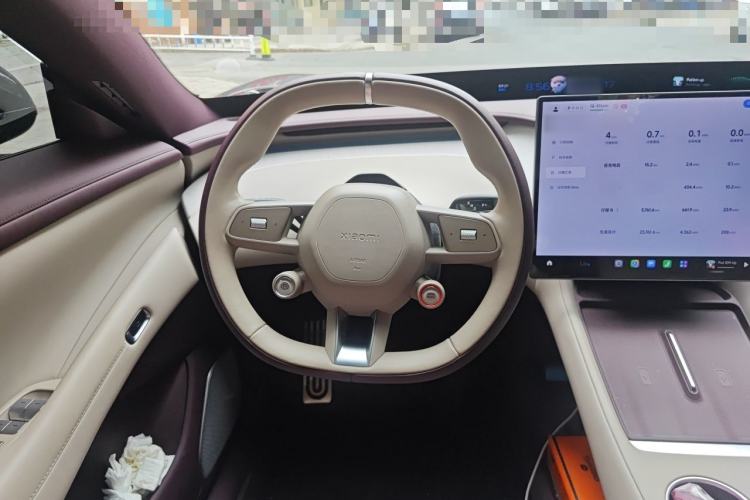Used Xiaomi Auto YU7 2025 Ultra-Long Range Rear-Wheel Drive Version Steering Wheel