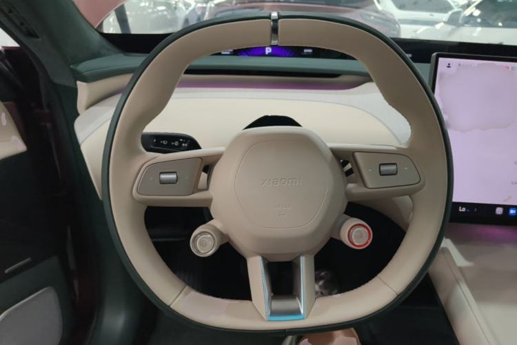 Used Xiaomi Auto YU7 2025 Ultra-Long Range High-Performance All-Wheel-Drive Max Edition Steering Wheel