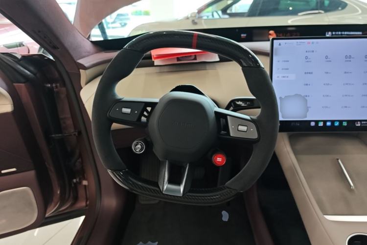 Used Xiaomi Auto YU7 2025 Ultra-Long Range High-Performance All-Wheel-Drive Max Edition Steering Wheel