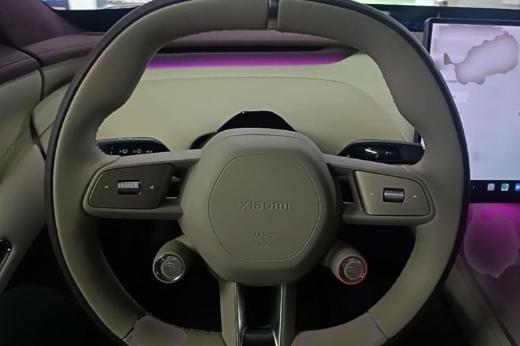 Used Xiaomi Auto YU7 2025 Ultra-Long Range High-Performance All-Wheel-Drive Max Edition Steering Wheel
