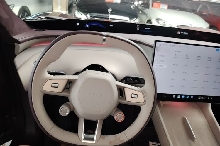 Used Xiaomi Auto YU7 2025 Ultra-Long Range High-Performance All-Wheel-Drive Max Edition Steering Wheel