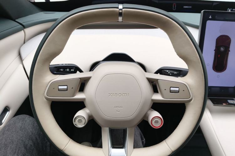 Used Xiaomi Auto YU7 2025 Ultra-Long Range All-Wheel Drive Pro Version Steering Wheel
