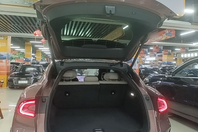 Used Xiaomi Auto YU7 2025 Ultra-Long Range All-Wheel Drive Pro Version Trunk