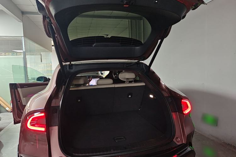 Used Xiaomi Auto YU7 2025 Ultra-Long Range High-Performance All-Wheel-Drive Max Edition Trunk