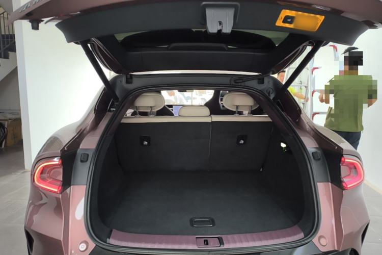 Used Xiaomi Auto YU7 2025 Ultra-Long Range All-Wheel Drive Pro Version Trunk