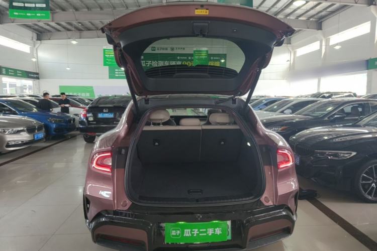 Used Xiaomi Auto YU7 2025 Ultra-Long Range High-Performance All-Wheel-Drive Max Edition Trunk