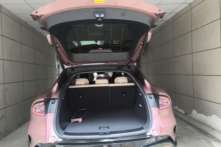 Used Xiaomi Auto YU7 2025 Ultra-Long Range All-Wheel Drive Pro Version Trunk