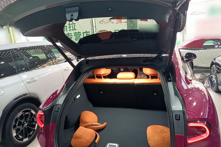 Used Xiaomi Auto YU7 2025 Ultra-Long Range Rear-Wheel Drive Version Trunk