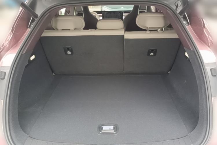 Used Xiaomi Auto YU7 2025 Ultra-Long Range High-Performance All-Wheel-Drive Max Edition Trunk