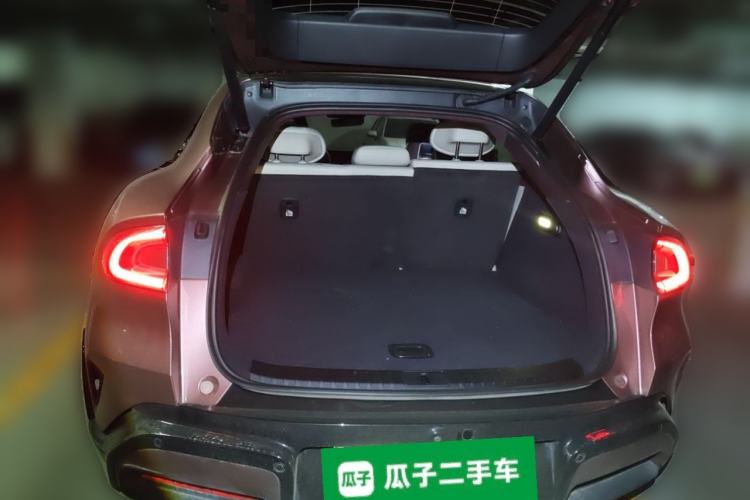 Used Xiaomi Auto YU7 2025 Ultra-Long Range High-Performance All-Wheel-Drive Max Edition Trunk