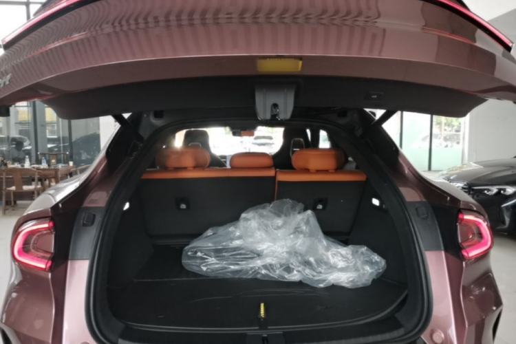 Used Xiaomi Auto YU7 2025 Ultra-Long Range All-Wheel Drive Pro Version Trunk