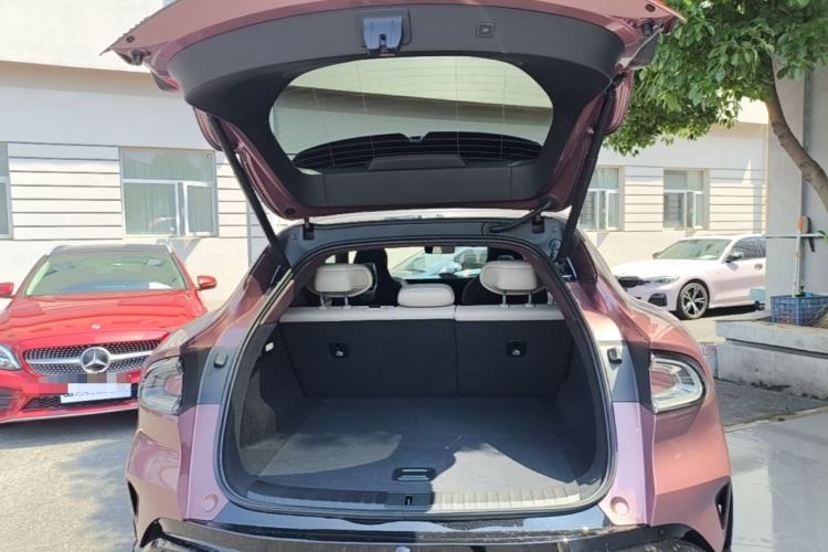 Used Xiaomi Auto YU7 2025 Ultra-Long Range High-Performance All-Wheel-Drive Max Edition Trunk