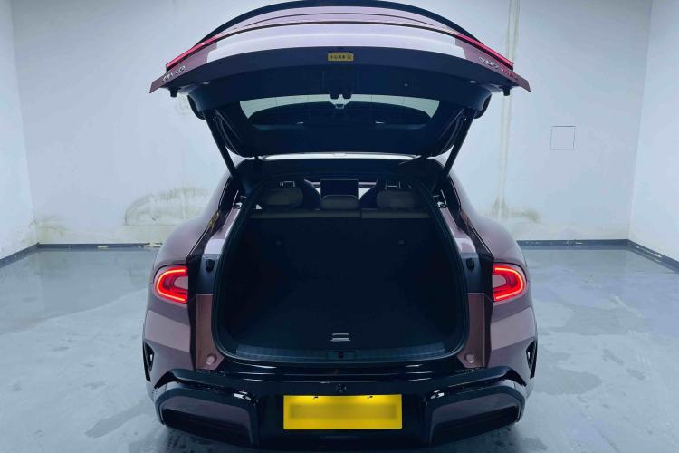 Used Xiaomi Auto YU7 2025 Ultra-Long Range High-Performance All-Wheel-Drive Max Edition Trunk