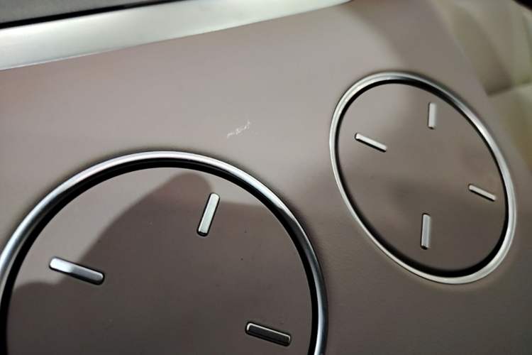 Used Xiaomi Auto YU7 2025 Ultra-Long Range High-Performance All-Wheel-Drive Max Edition Vehicle Key