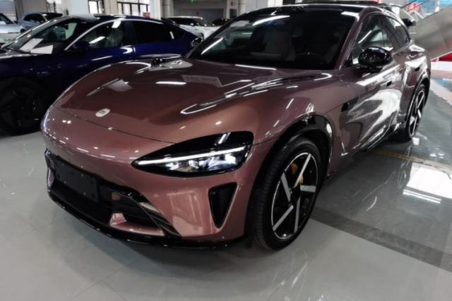 Used Xiaomi Auto YU7 2025 Ultra-Long Range High-Performance All-Wheel-Drive Max Edition