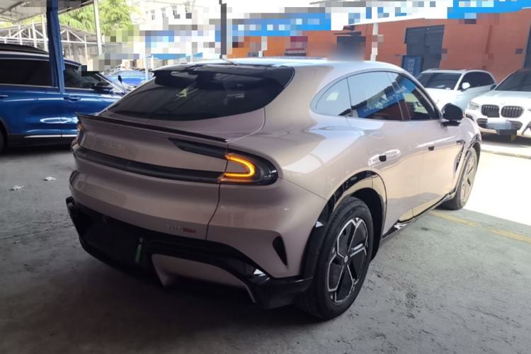 Used Xiaomi Auto YU7 2025 Ultra-Long Range High-Performance All-Wheel-Drive Max Edition Rear Right 45 Deg