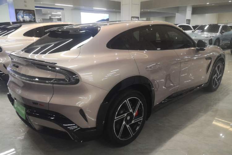 Used Xiaomi Auto YU7 2025 Ultra-Long Range High-Performance All-Wheel-Drive Max Edition Rear Right 45 Deg