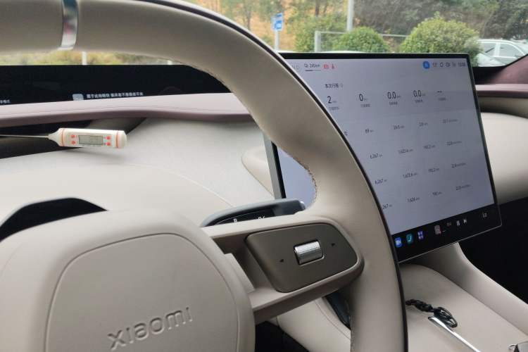 Used Xiaomi Auto YU7 2025 Ultra-Long Range High-Performance All-Wheel-Drive Max Edition Audio And AC Panel