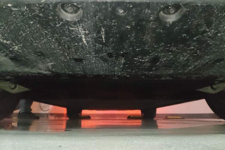 Used Xiaomi Auto YU7 2025 Ultra-Long Range Rear-Wheel Drive Version Chassis Front