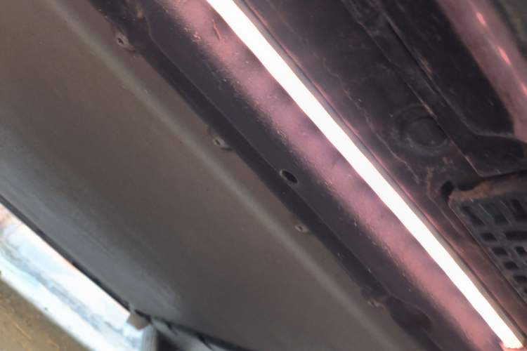 Used Xiaomi Auto YU7 2025 Ultra-Long Range High-Performance All-Wheel-Drive Max Edition Chassis Rear Left