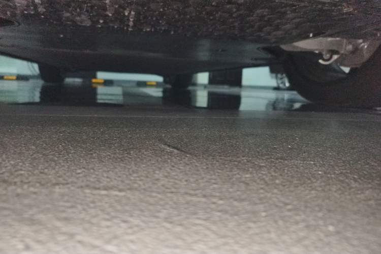 Used Xiaomi Auto YU7 2025 Ultra-Long Range High-Performance All-Wheel-Drive Max Edition Chassis Rear