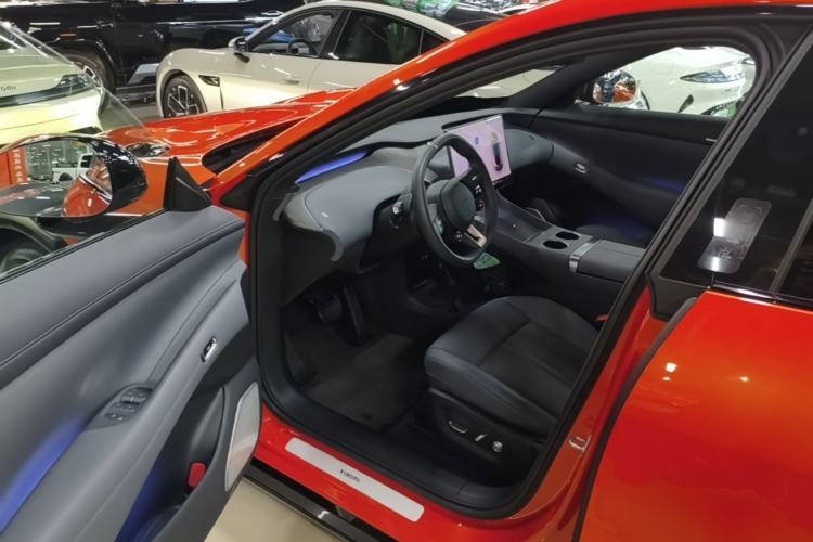 Used Xiaomi Auto YU7 2025 Ultra-Long Range Rear-Wheel Drive Version Driver Seat