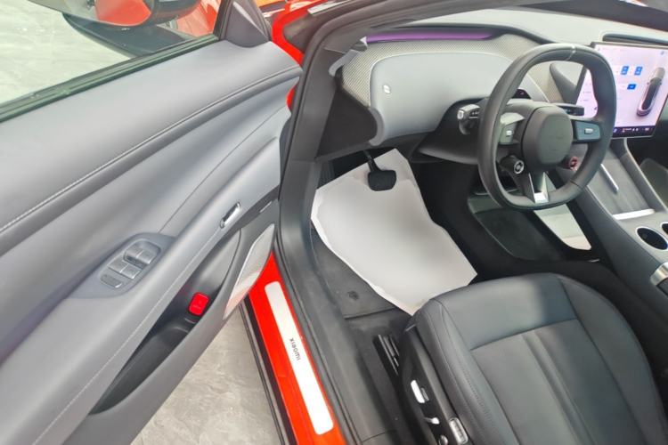 Used Xiaomi Auto YU7 2025 Ultra-Long Range High-Performance All-Wheel-Drive Max Edition Driver Seat