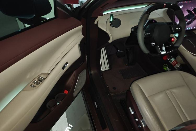 Used Xiaomi Auto YU7 2025 Ultra-Long Range High-Performance All-Wheel-Drive Max Edition Driver Seat