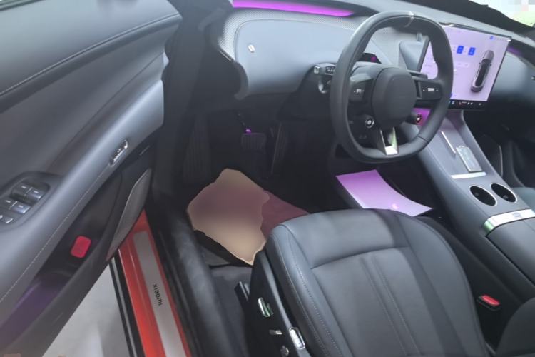 Used Xiaomi Auto YU7 2025 Ultra-Long Range High-Performance All-Wheel-Drive Max Edition Driver Seat