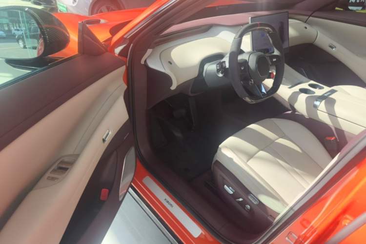 Used Xiaomi Auto YU7 2025 Ultra-Long Range All-Wheel Drive Pro Version Driver Seat