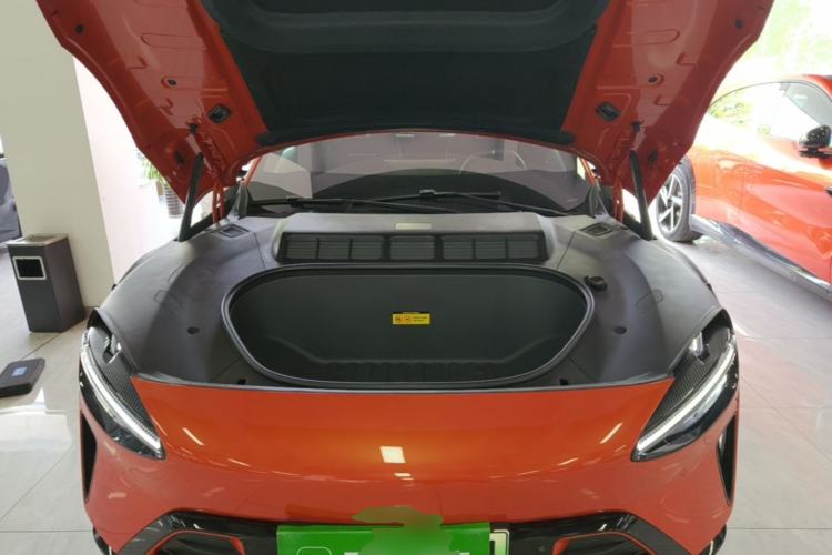 Used Xiaomi Auto YU7 2025 Ultra-Long Range High-Performance All-Wheel-Drive Max Edition Engine Bay