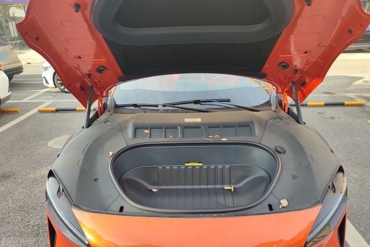 Used Xiaomi Auto YU7 2025 Ultra-Long Range High-Performance All-Wheel-Drive Max Edition Engine Bay
