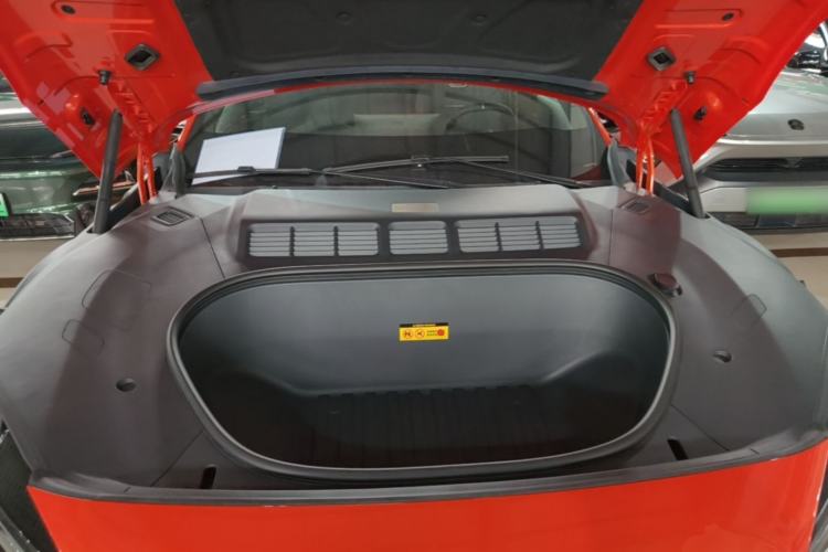 Used Xiaomi Auto YU7 2025 Ultra-Long Range High-Performance All-Wheel-Drive Max Edition Engine Bay