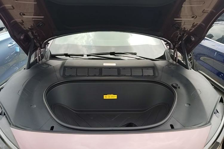 Used Xiaomi Auto YU7 2025 Ultra-Long Range High-Performance All-Wheel-Drive Max Edition Engine Bay
